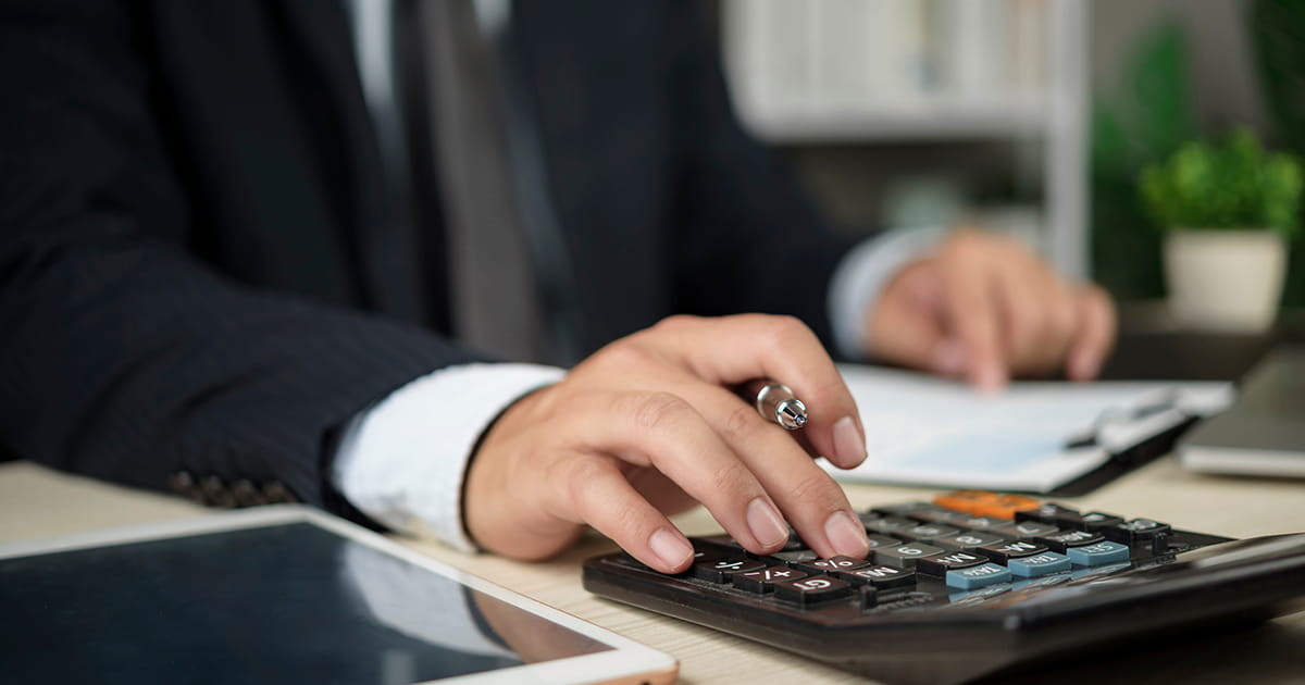 掛け払いとは?意味やメリット、後払いとの違いを解説