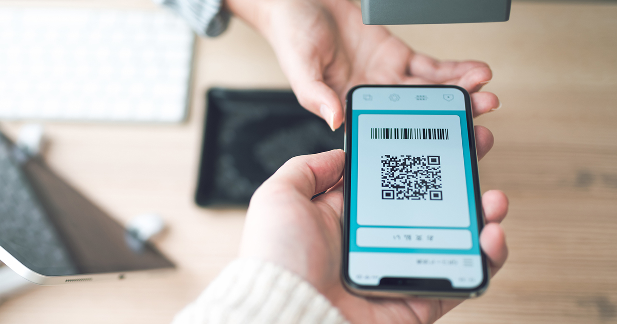 QRコード決済とは?仕組みや手数料、導入するメリット・デメリットを解説
